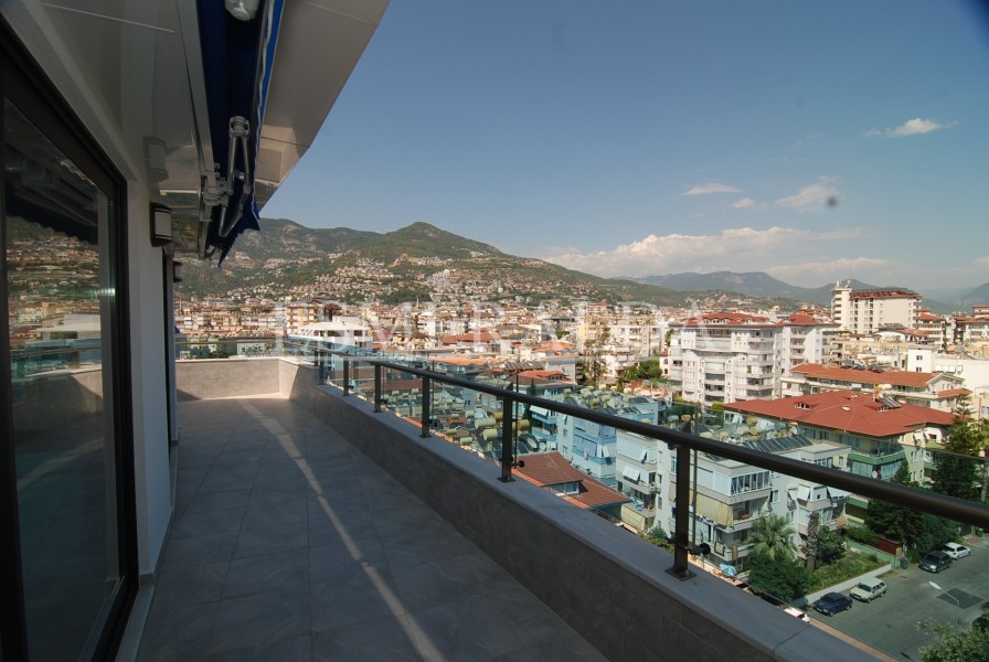 Alanya Saray  Mahallesinde  Satılık  4+1 Dubleks Daire