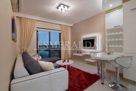 Alanya Kızlarpınarı  Mahallesin'De  Granada  Sitesinde   1+1 Satılık Daire