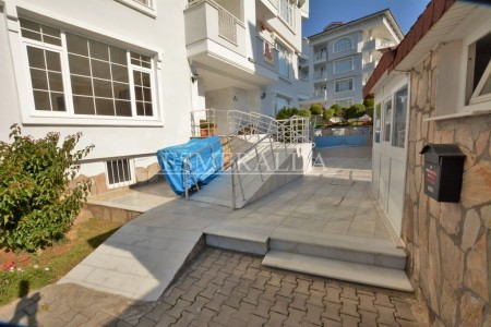 Alanya  Oba  Mah  Oba  Valley  Court  Sitesinde  2+1 Daire