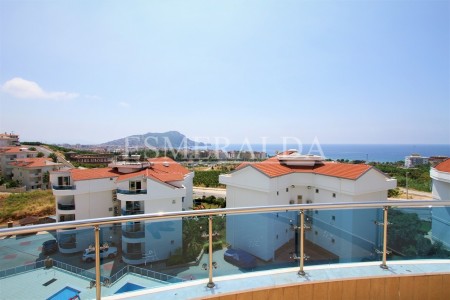 Alanya  Dinek  Mah Lüks  Site İçesinde  4+1 Satılık  Dubleks  Daire