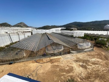 Alanya Yeşilöz'de Satılık Tarla İçersinde 2 katlı Villa