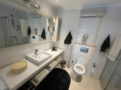 Alanya Tosmur 'da Havuz Manzaralı 3 +1 Satılık Daire