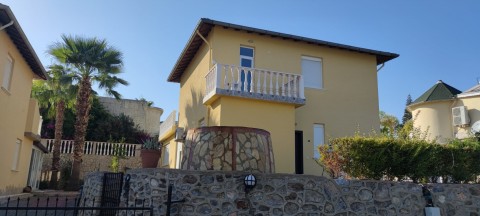 Alanya Konaklı  Mahallesinde Satılık   3+1 Villa