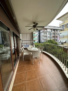 Alanya Kadıpaşa Mahallesine 2+1 Ayrı Mutfaklı Satılık  Daire