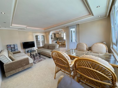 Alanya Oba Mahallesinde Havuzlu Eşyalı 2+1 Satılık Daire