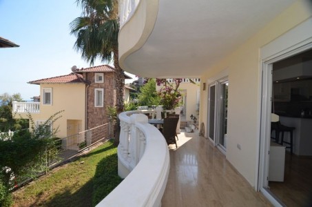 Alanya Tepe Mah Satılık 3+1 Deniz Manzaralı Villa