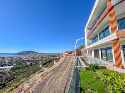 Alanya Cikcilli  Mah. Satılık Villa 6+1